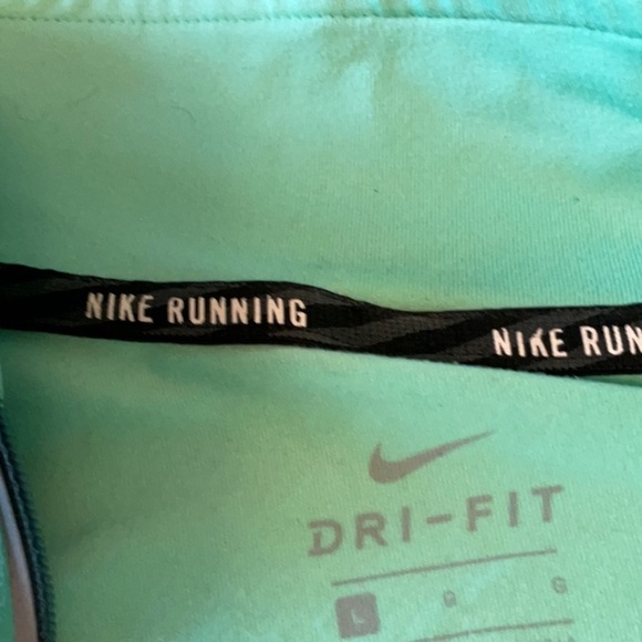 Nike Women's Mint Long Sleeve Tee - Picture 5 of 8